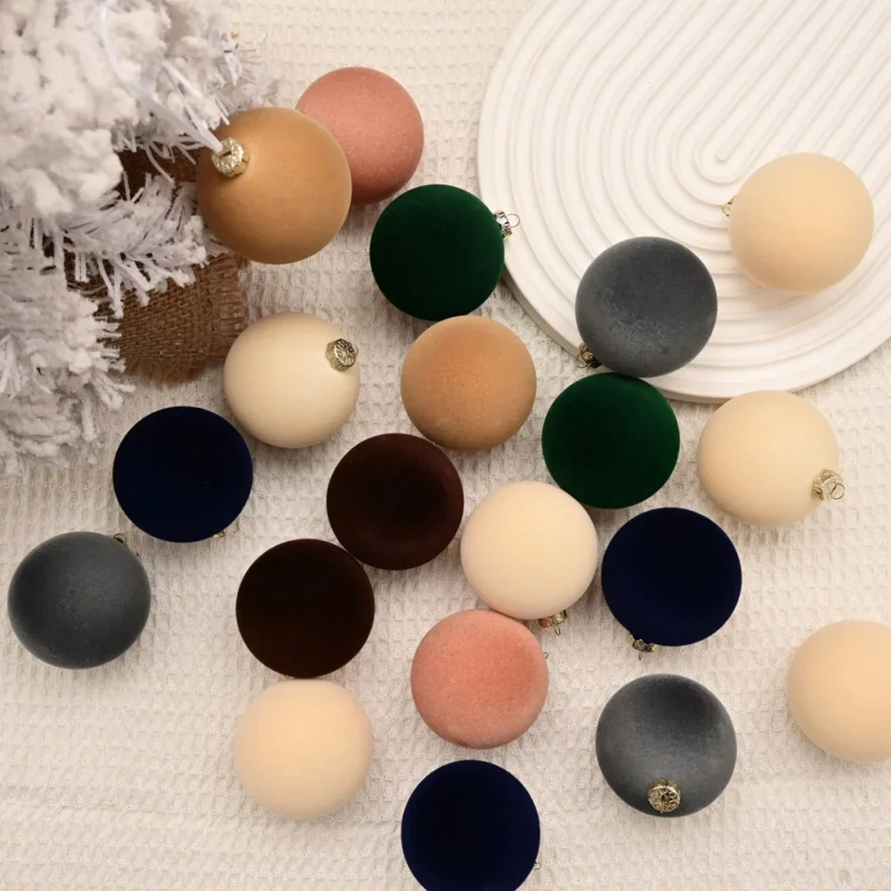 Velvet Christmas Bauble Set (12 pcs) - Image 3